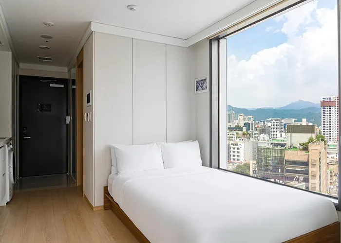 Urbanstay Myeongdong 公寓