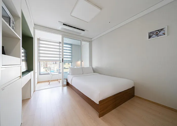 公寓 Urbanstay Myeongdong *