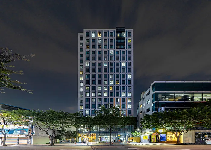 Urbanstay Myeongdong Apartament *