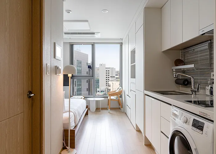 Urbanstay Myeongdong 首爾